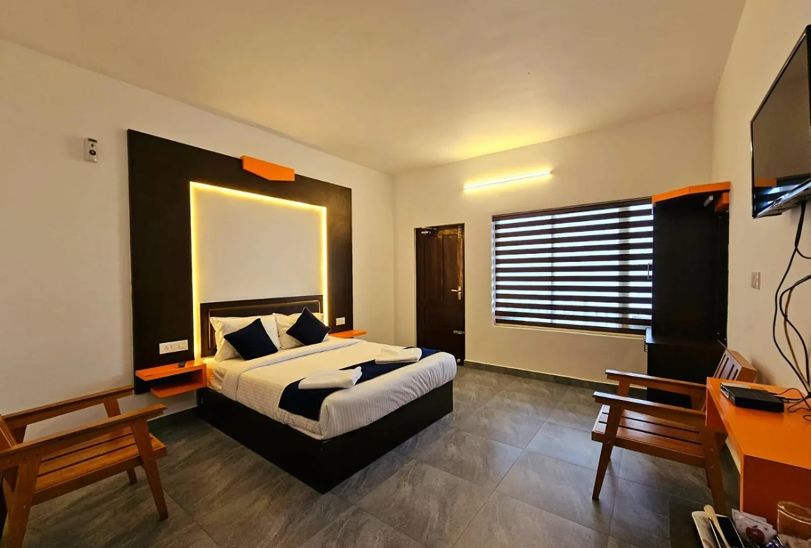 Rock And Mist Munnar Bed & Breakfast Devikolam